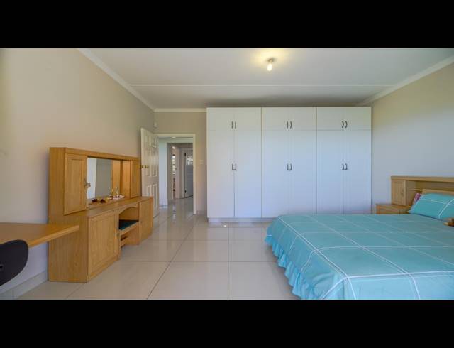 5 BEDROOM HOUSE FOR SALE IN BALLITO CENTRAL